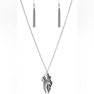 Fiercely Fall - Black Paparazzi Gunmetal Black Necklace with Earrings